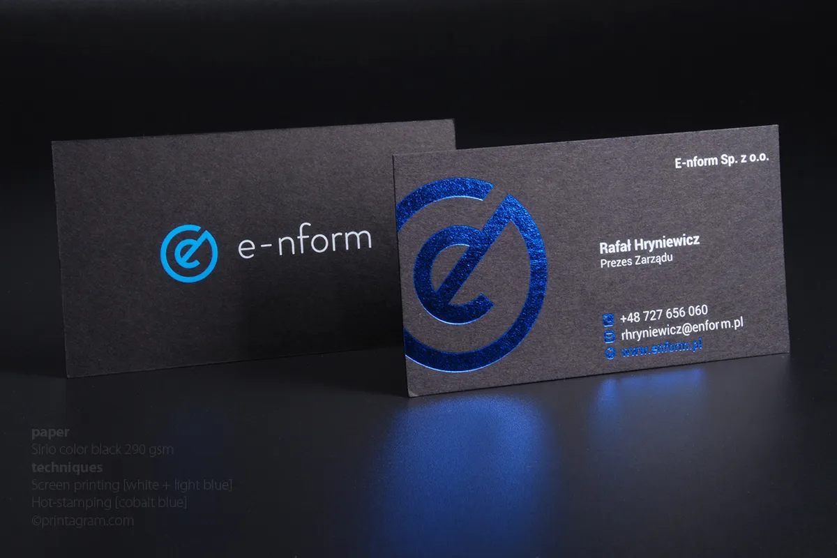 business-card-blue-print-and-hot-stamping-black-natural-paper