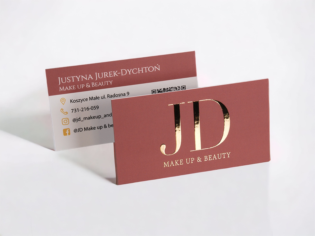 Business cards with 3D gold plating